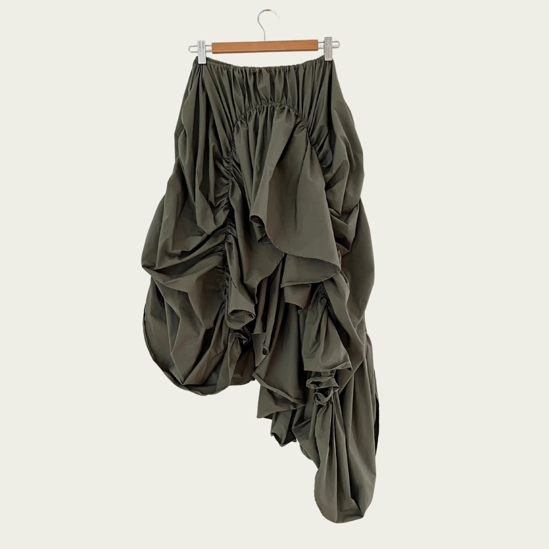 Caspar The Label VENUS Maxi Skirt in Green Size XS/S.