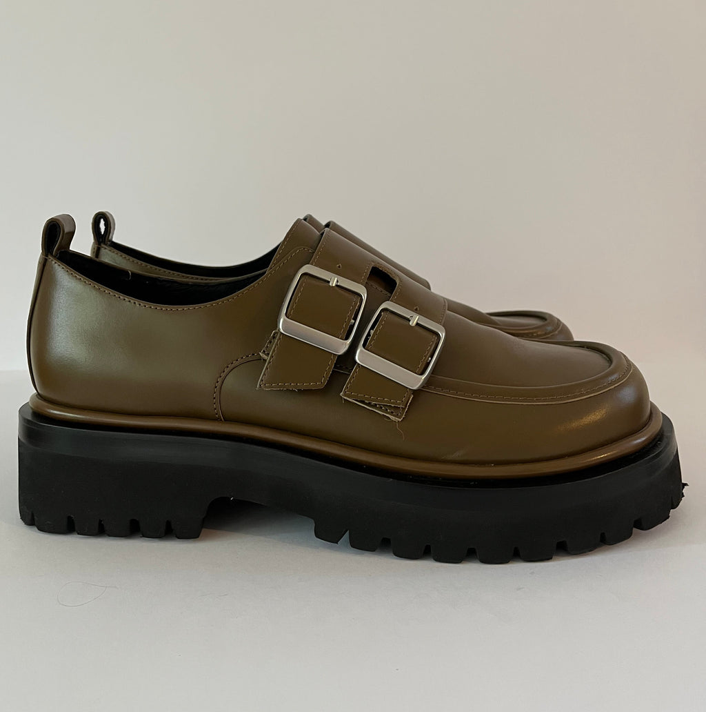 Alpha60 EZRA Loafer in Olive Size 42.