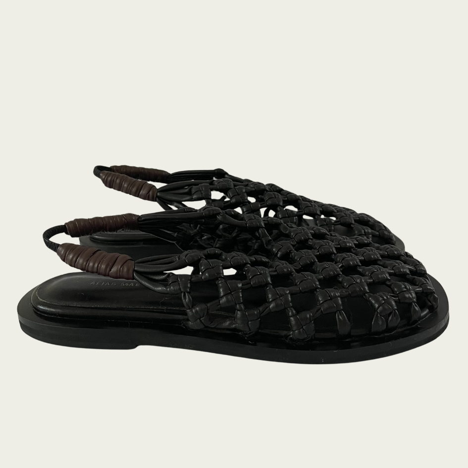 Alias Mae ELKI Sandal Flats Size 37.