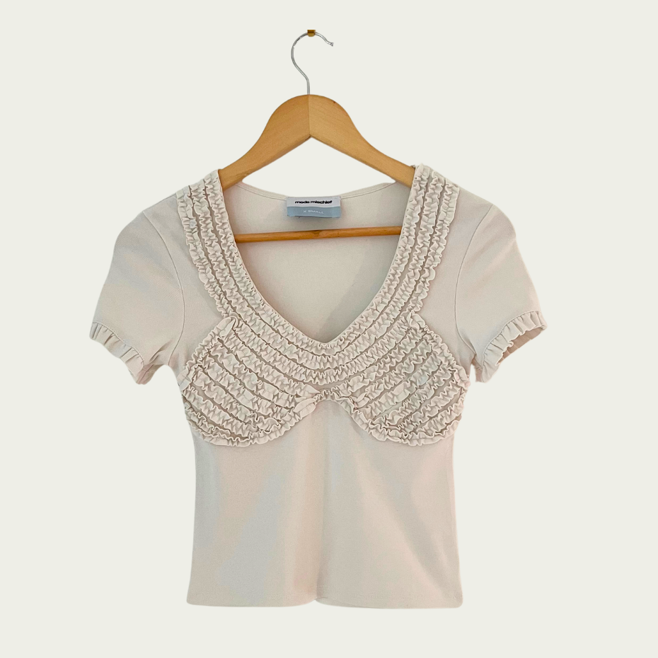 Mode Mischief LULU Ruffle Tee in Cream Size XS.