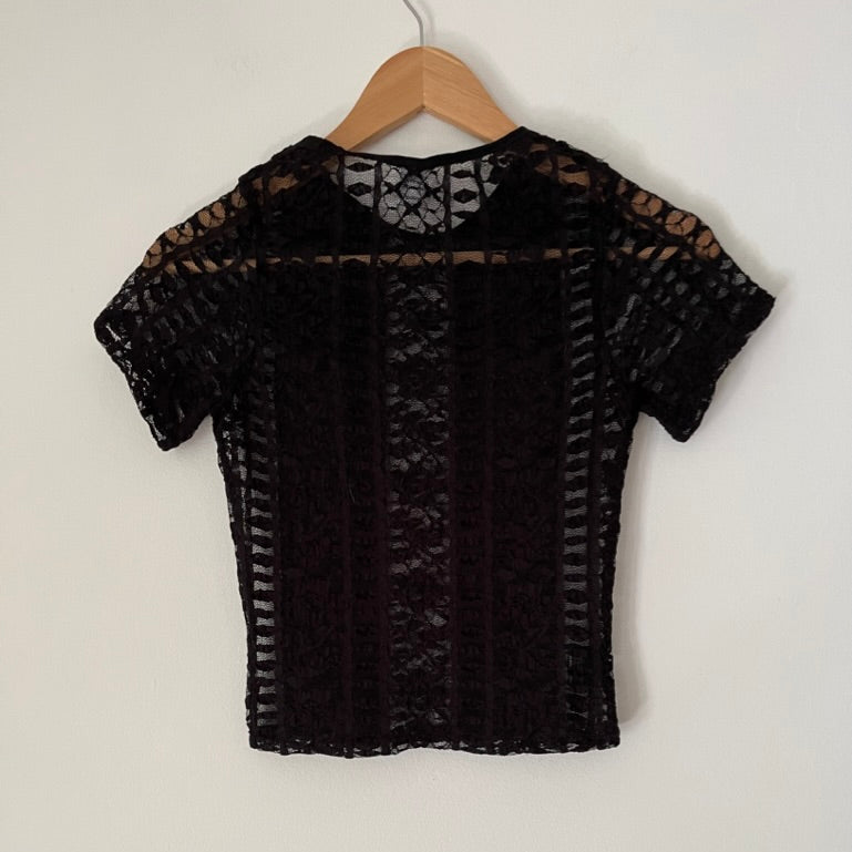 Beasha SOPHIA LACE BABY Tee in Black.