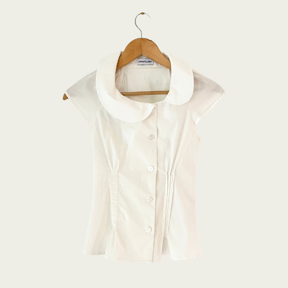 Peachy Den MISSY Asymmetric Blouse in Porcelain Size XS.