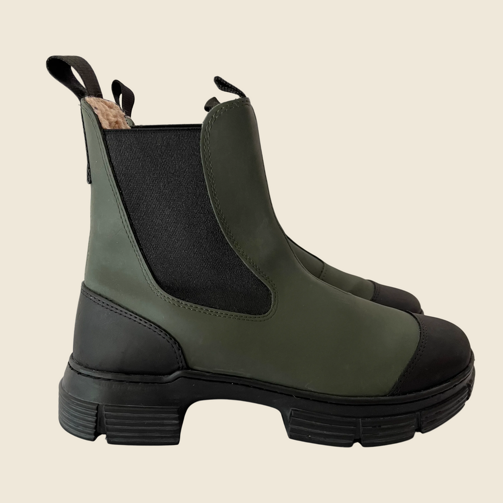 Ganni Faux Fur Lined/Rubber Chelsea Boot In Forest Night Size 37/AU6.