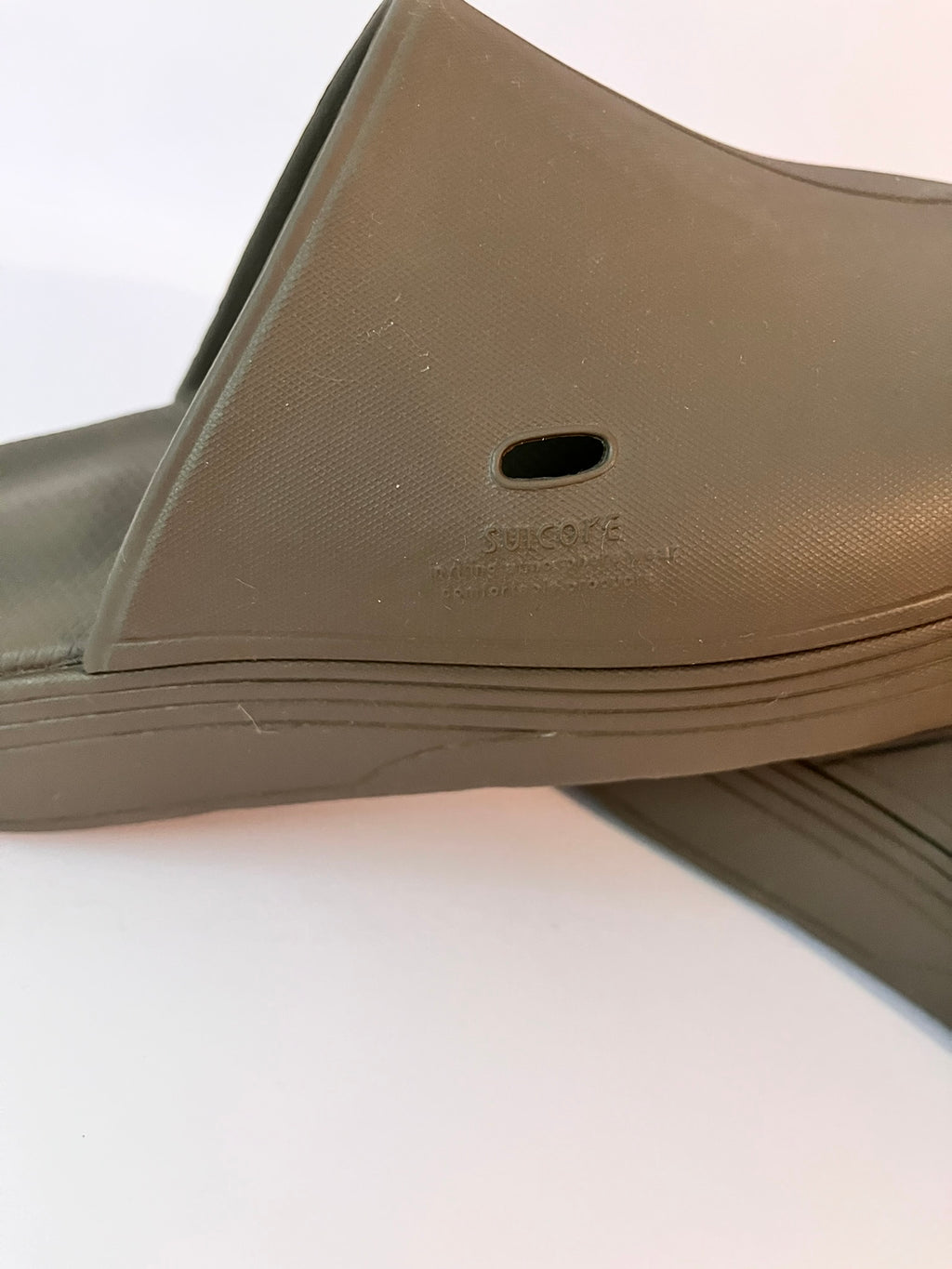 Suicoke POLK Split-toe Sandals in Olive Green.