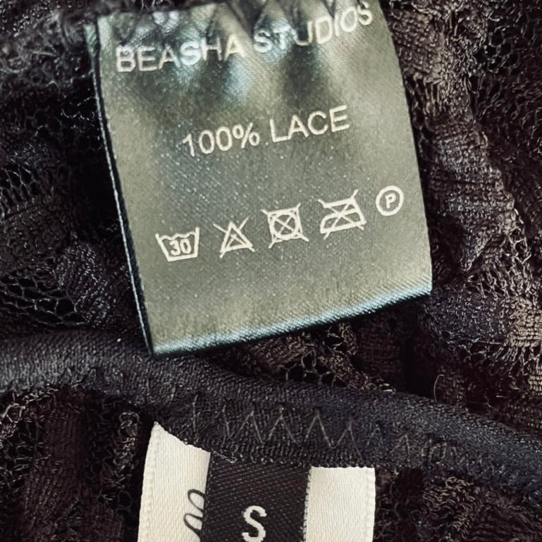 Beasha SOPHIA LACE BABY Tee in Black.