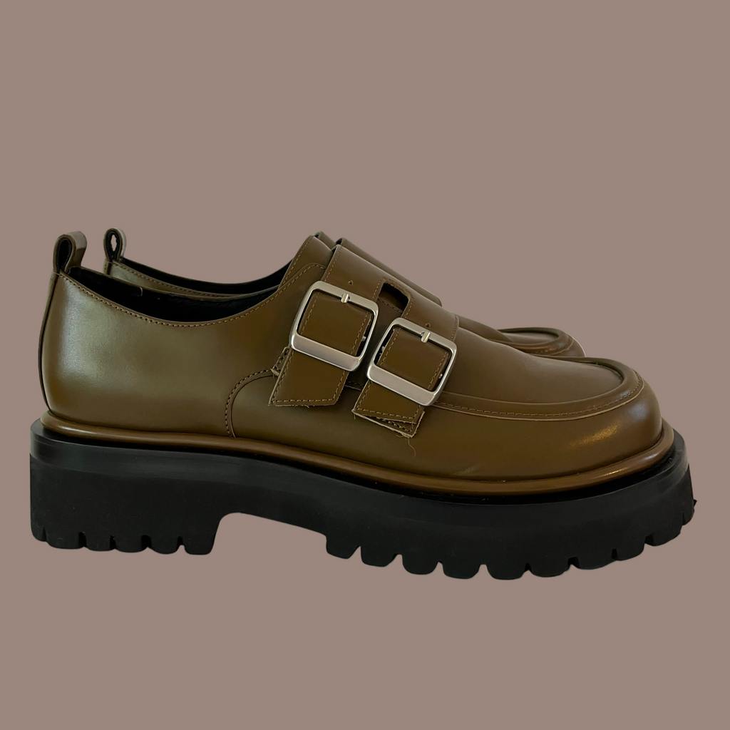 Alpha60 EZRA Loafer in Olive Size 42.