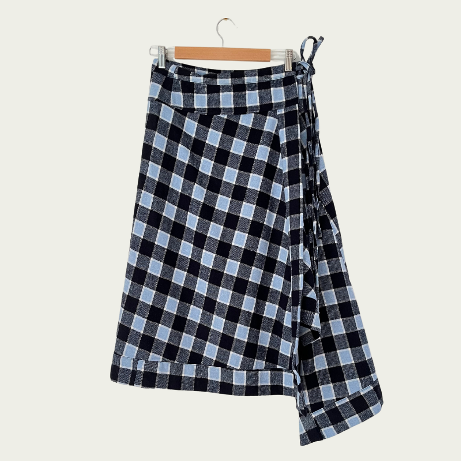 Susmies WESTWOOD Skirt Size M.