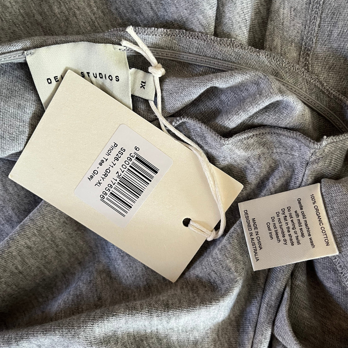 Deiji Studios BNWT PINCH Tee Size XL.