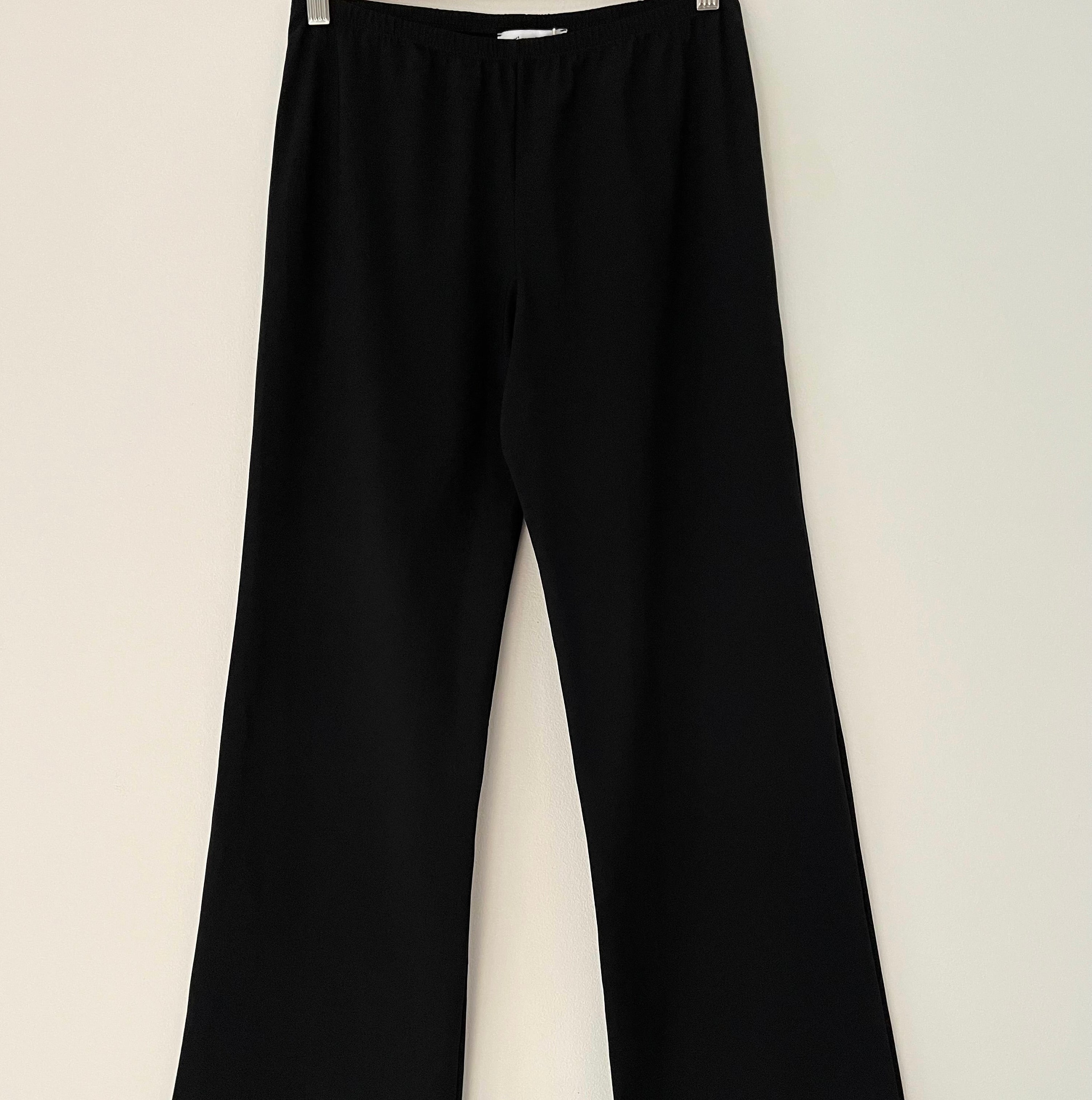 Gimaguas BNWT LULA Trousers Size M.