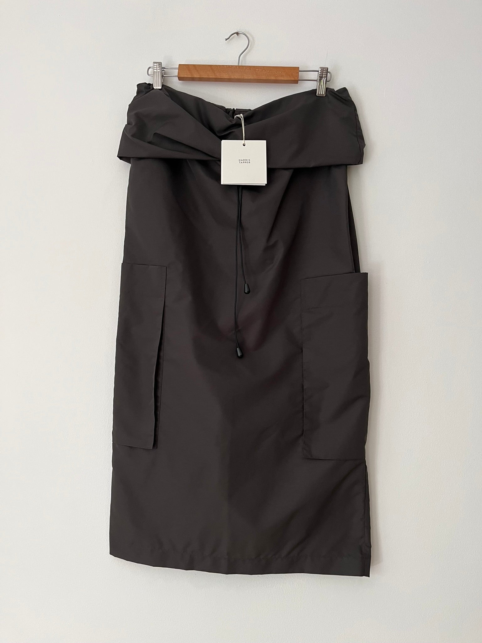 Harris Tapper CHAIMBERLAIN Skirt in Ashphalt.