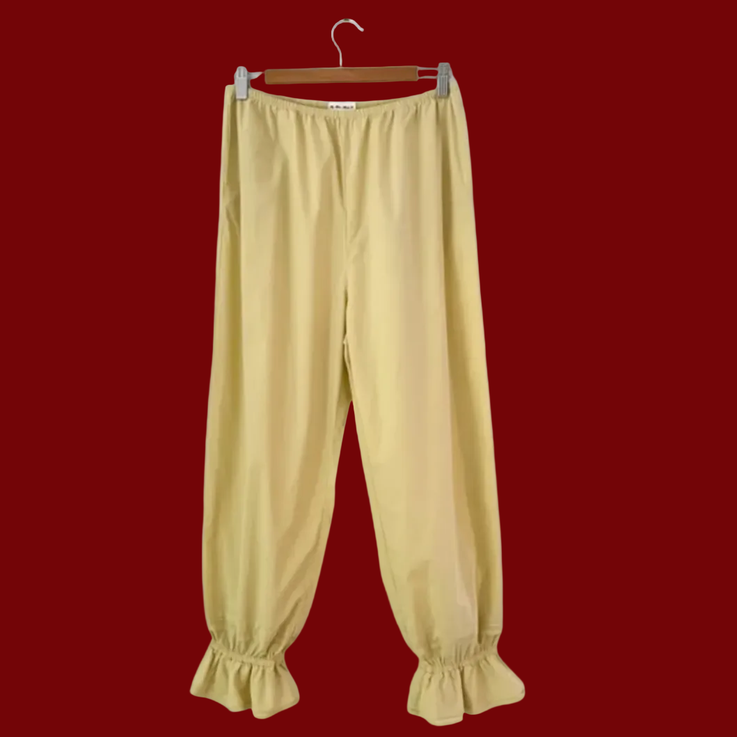 My Mum Made It RUFFLE BLOOM Pants in Butternut Size M.