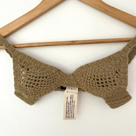 Isa Boulder EXPLORE crochet-knit bra in Beige.