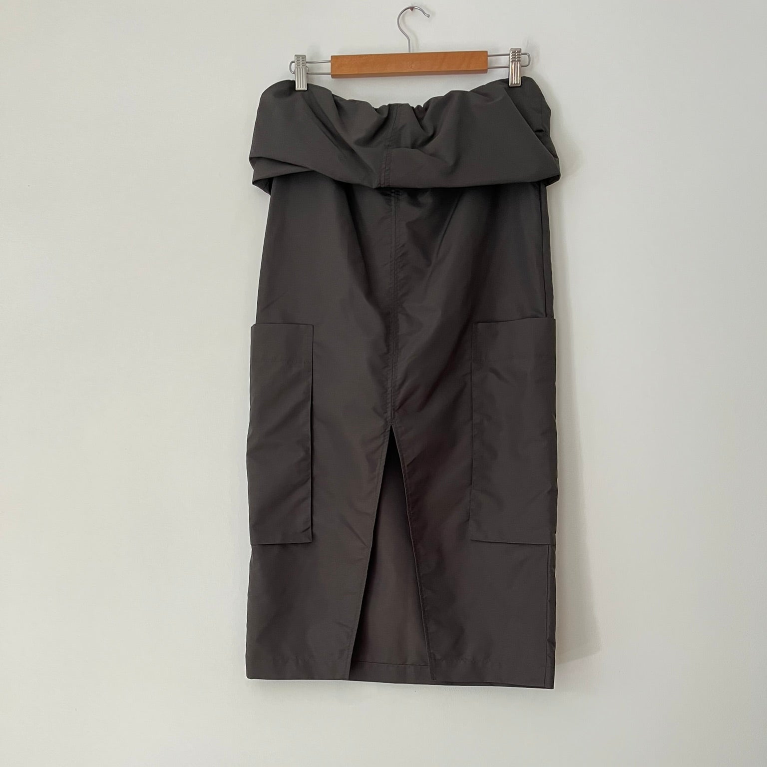 Harris Tapper CHAIMBERLAIN Skirt in Ashphalt.