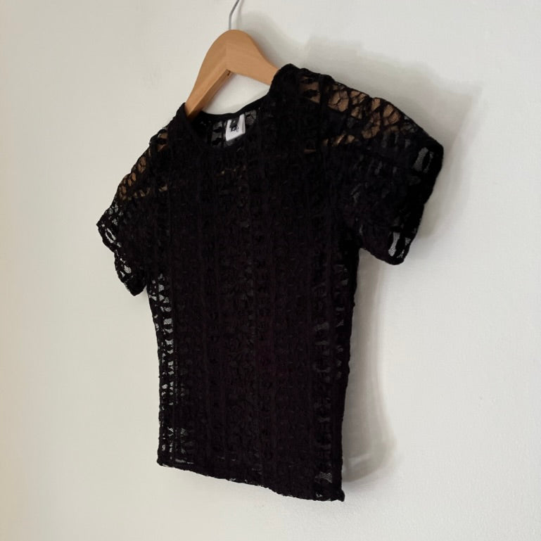 Beasha SOPHIA LACE BABY Tee in Black.