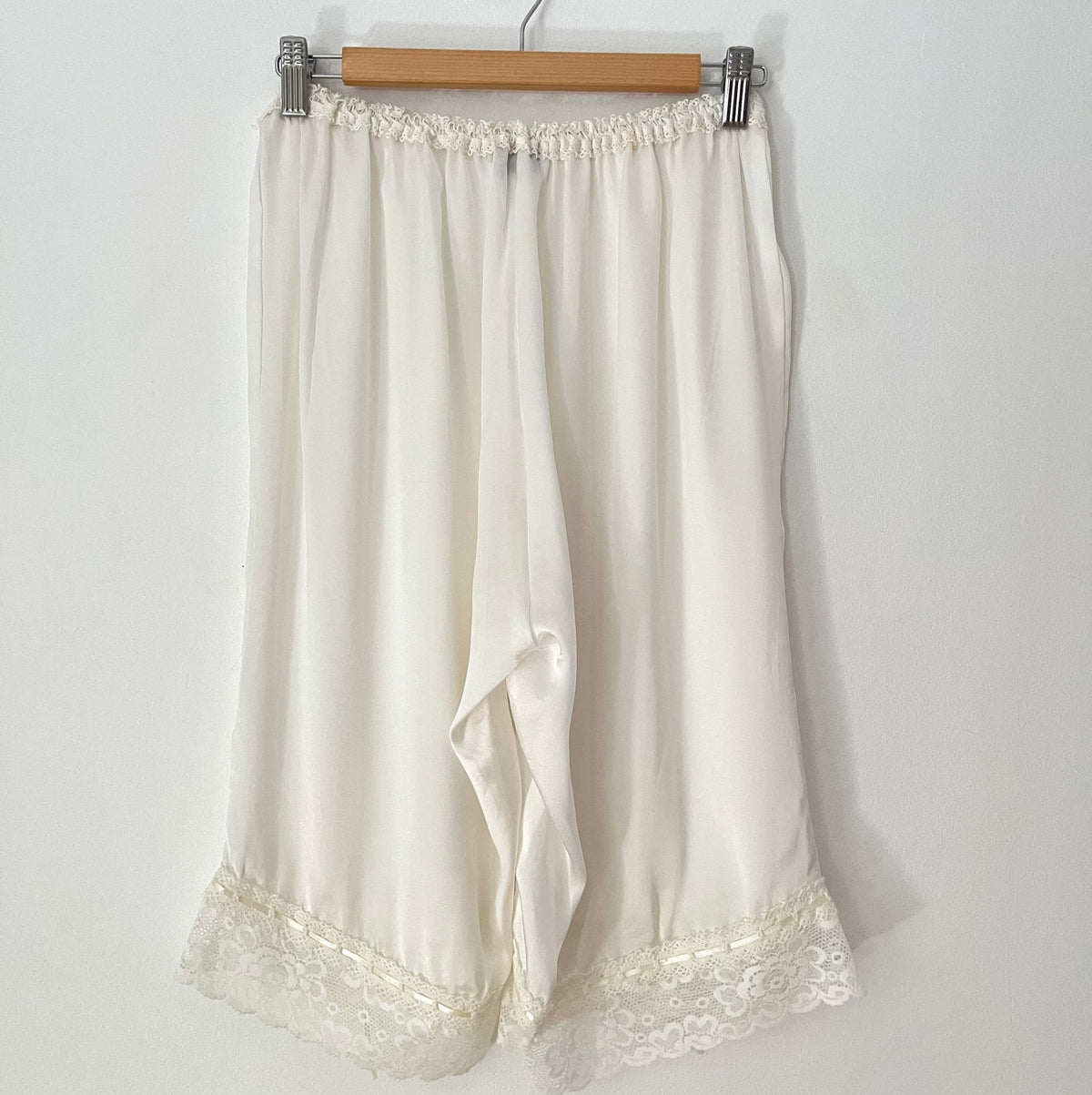 Maem Disko VERONA Silk Capri Pants Size S.