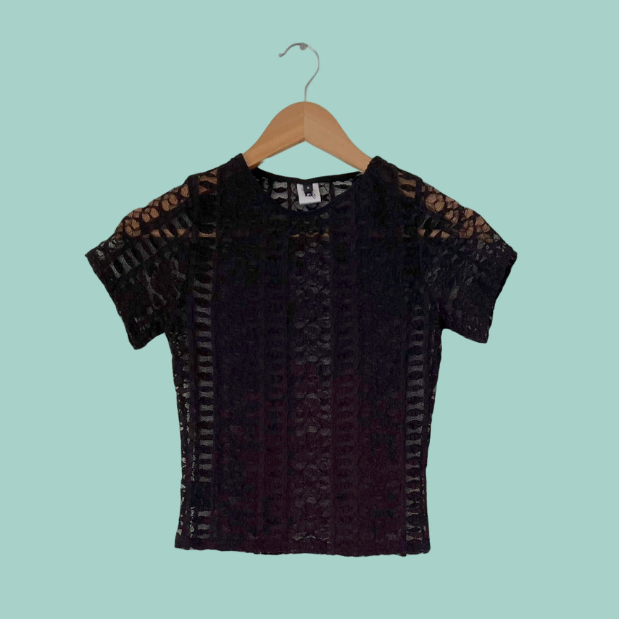 Beasha SOPHIA LACE BABY Tee in Black.