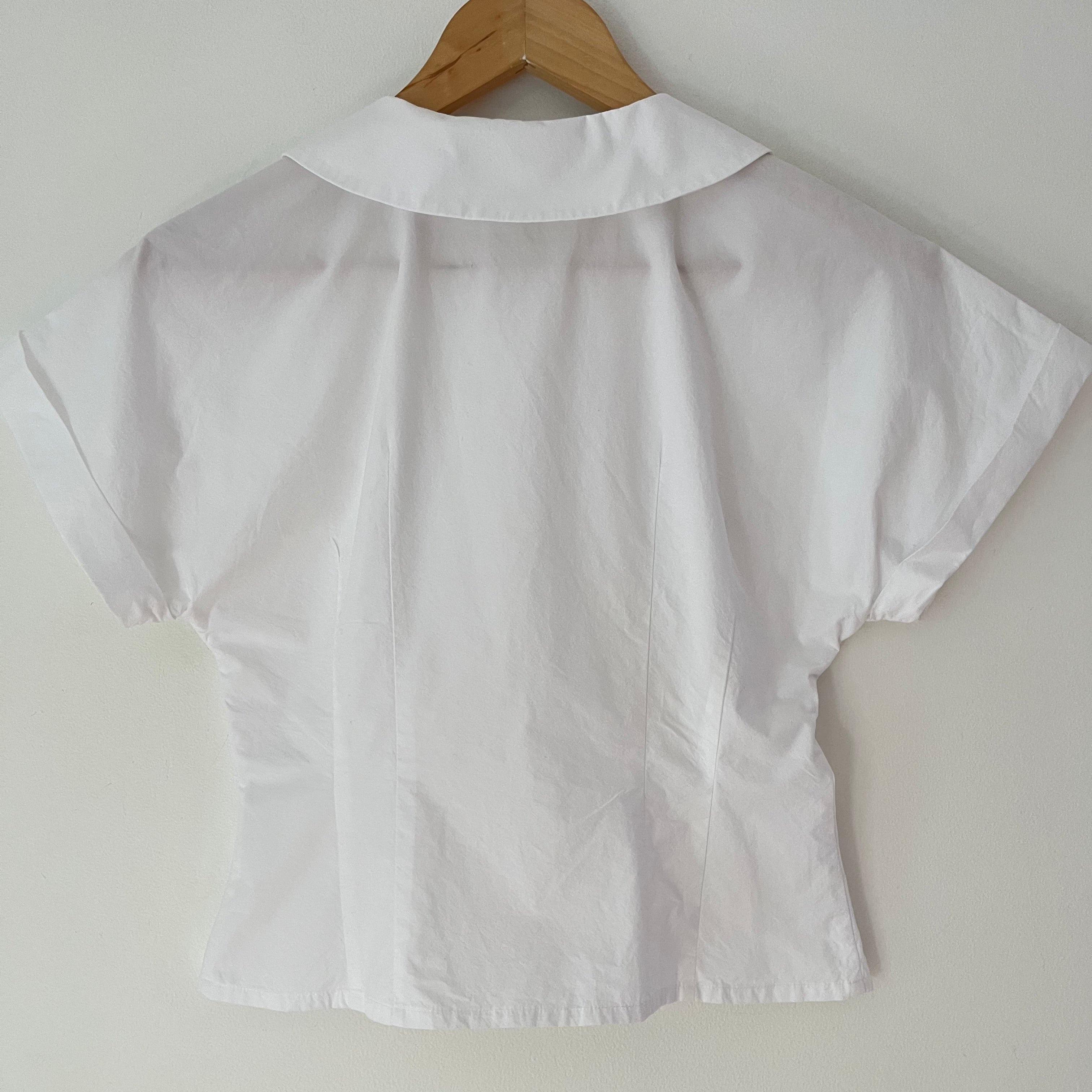 My Mum Made It Curved Collar Cap Sleeve Shirt Size S.