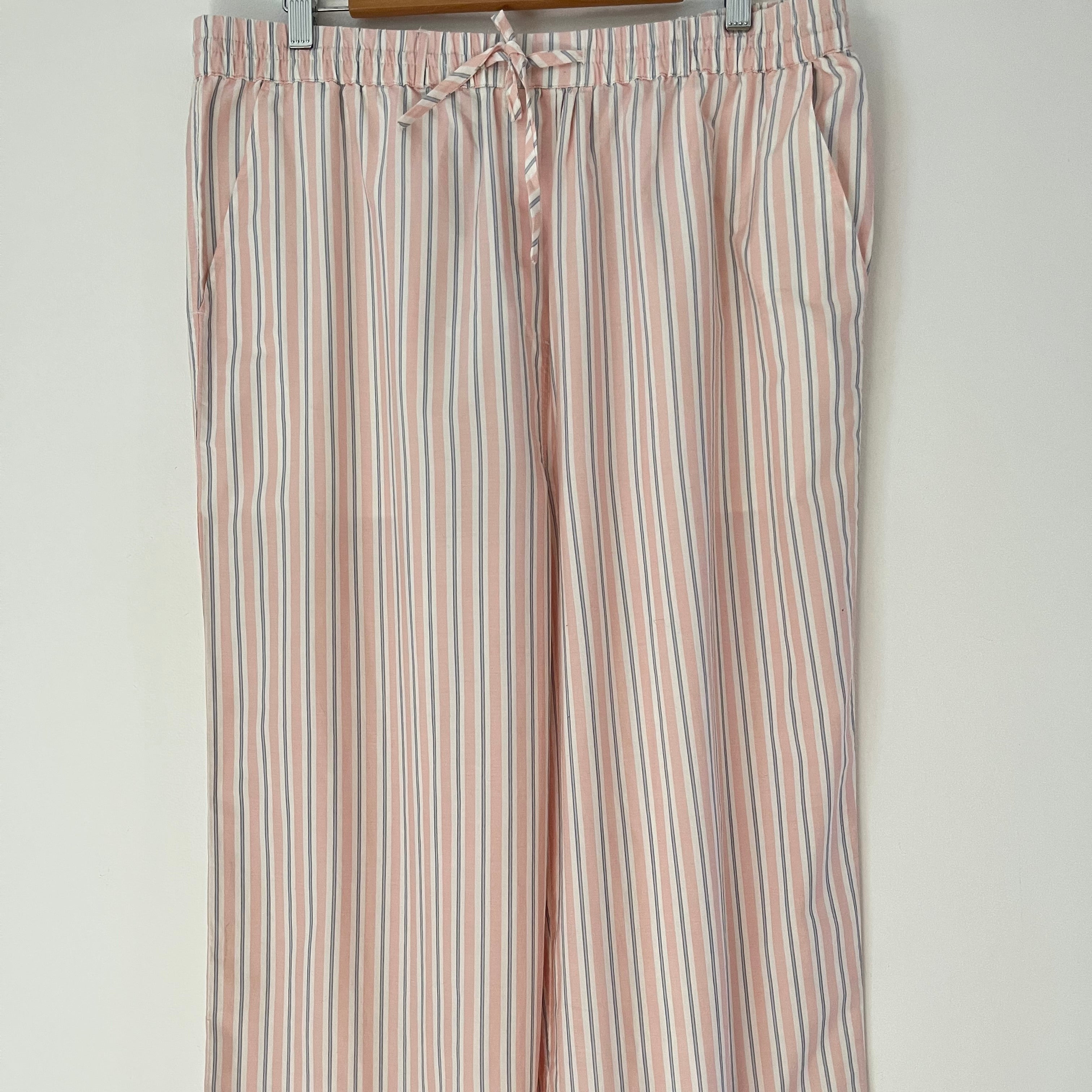 Damson Madder BNWT LEAH Trousers in Apricot Business Stripe Size 16.