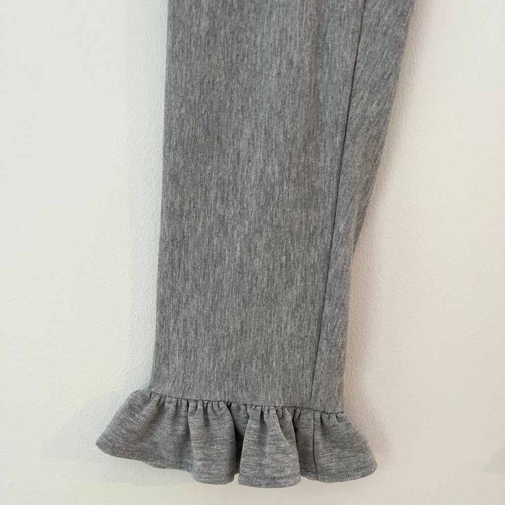 Alix Higgins Ruffle Capris Size XS.