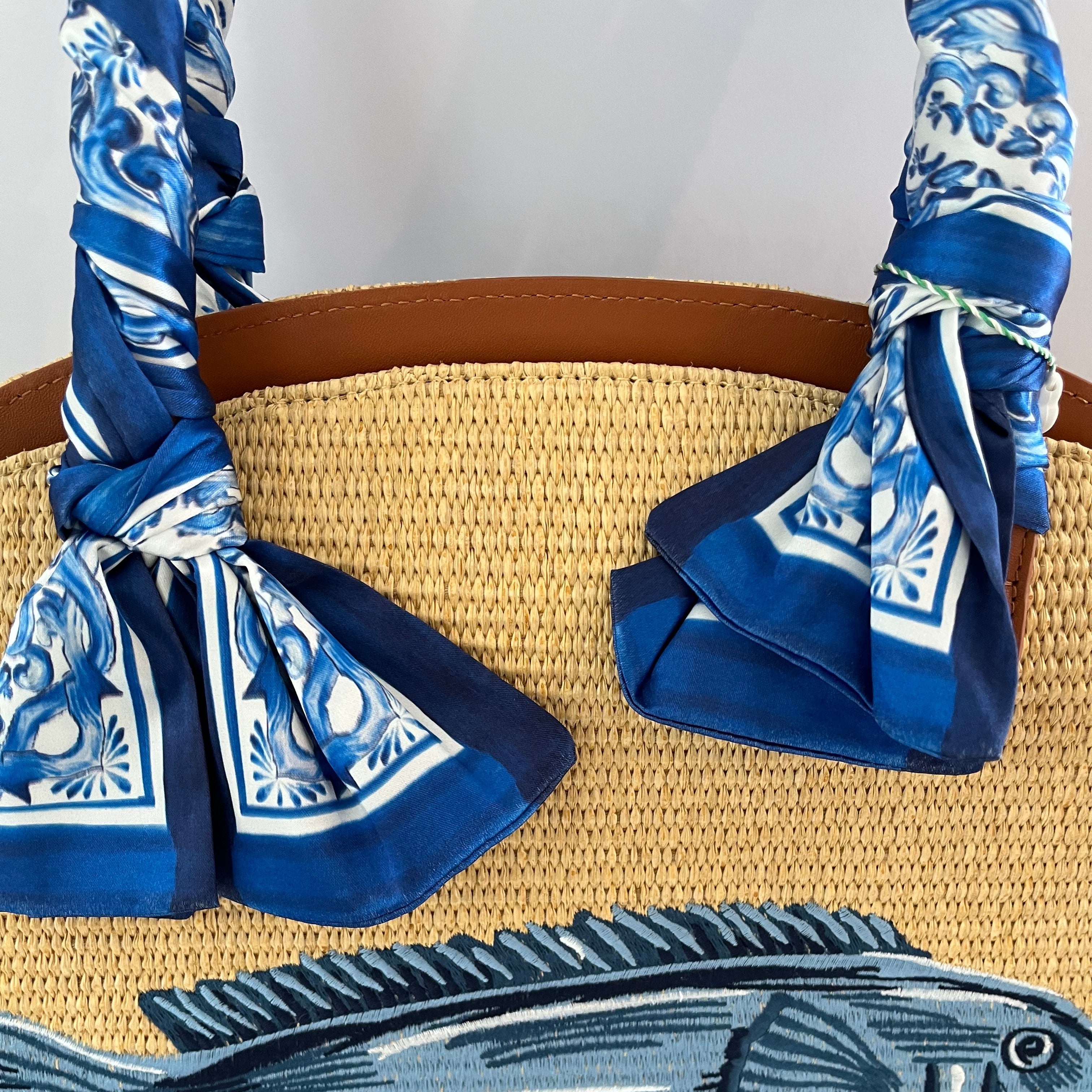 Farm Rio BNWT GARDEN TILES Raffia Shell Tote Bag.