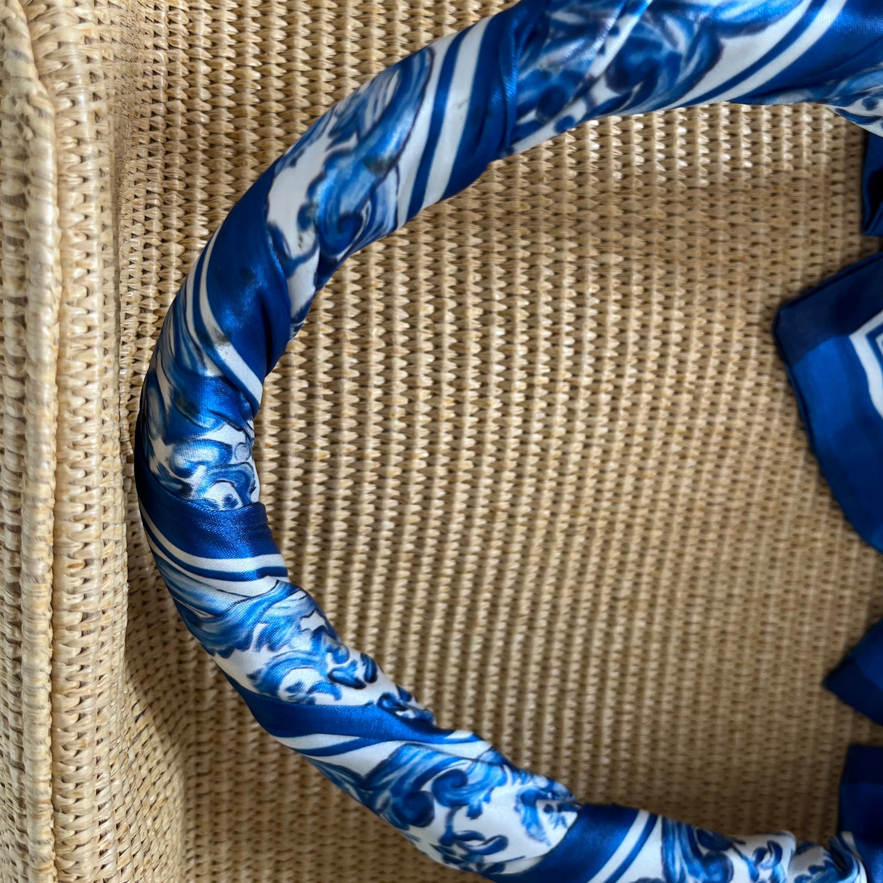 Farm Rio BNWT GARDEN TILES Raffia Shell Tote Bag.