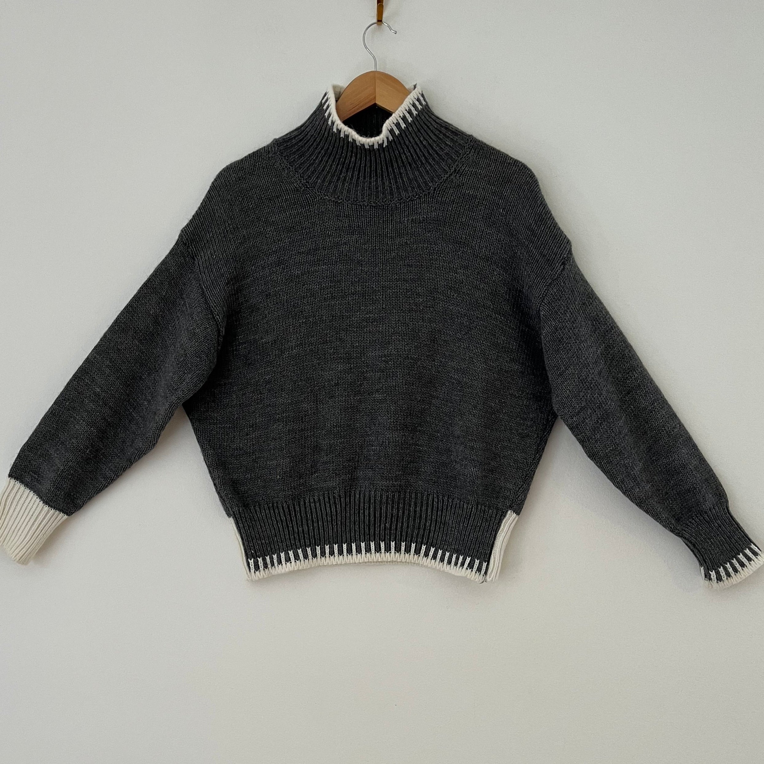 Mamapapa HARRY Stripes Turtleneck Knit Size S/M.