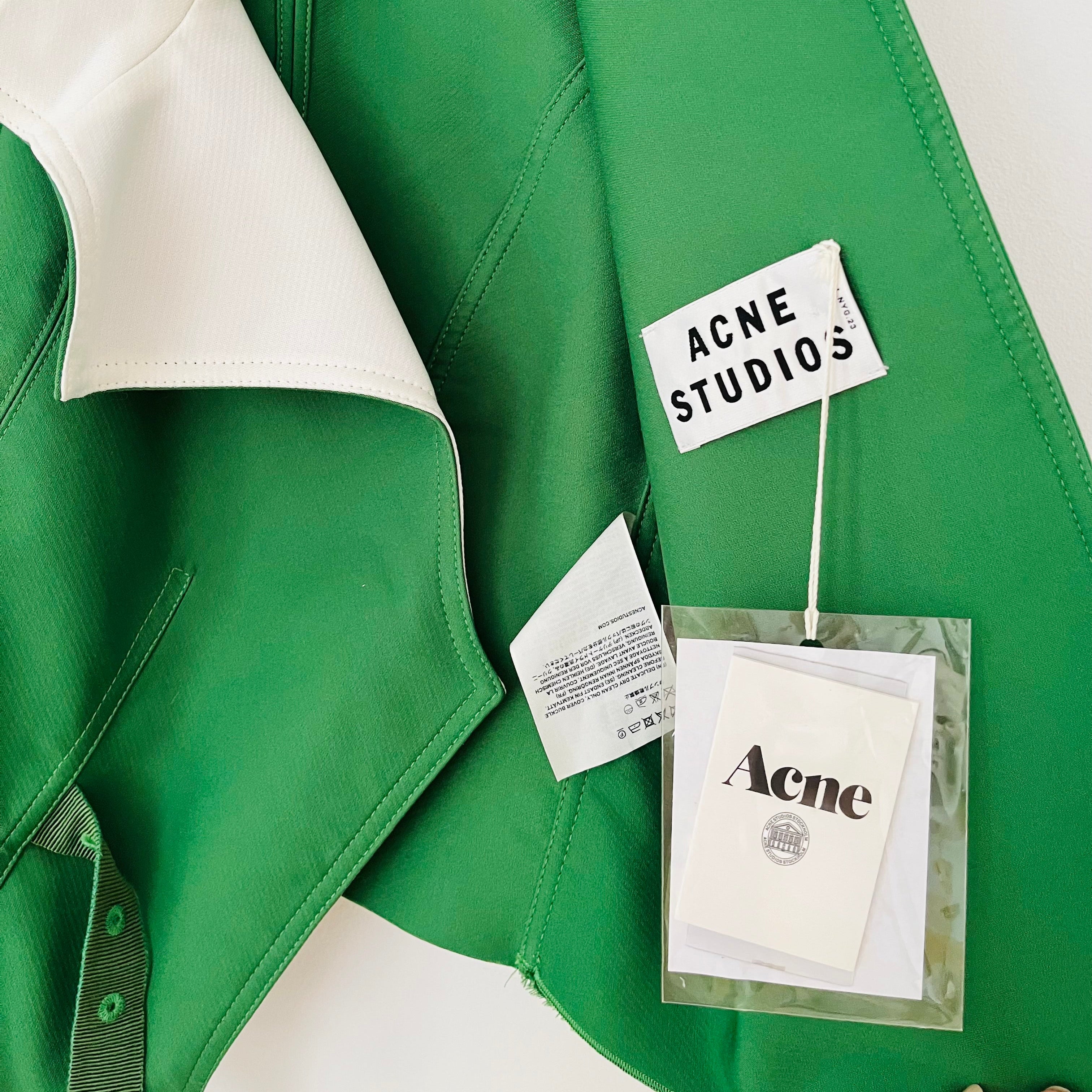 ACNE Studios BNWT Asymmetrical Buckle Jacket/Gilet Size 36/S.