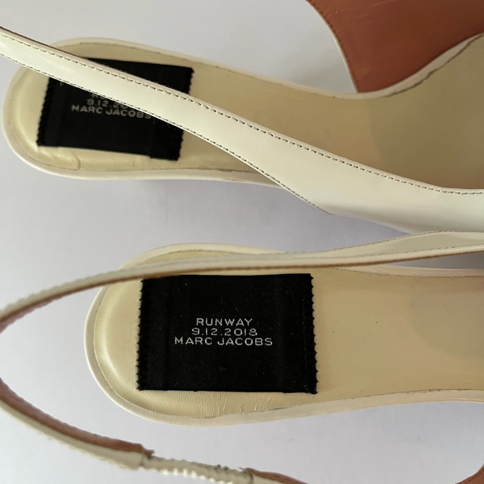 Marc Jacobs Runway Leather Bow Heels Size 39/US8.