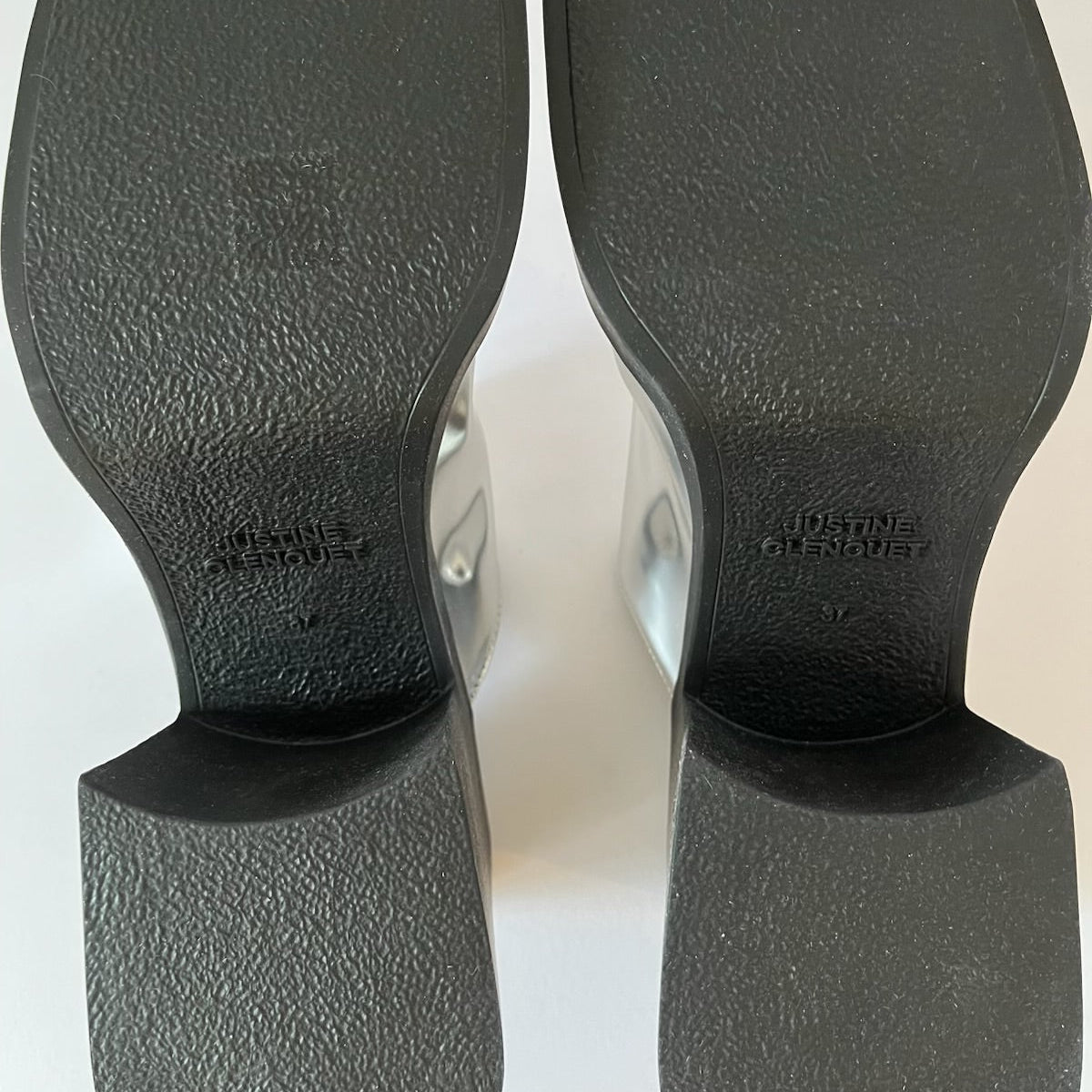 Justine Clenquet BNWB RAYA Mules in Silver Size IT37/US7/UK4.