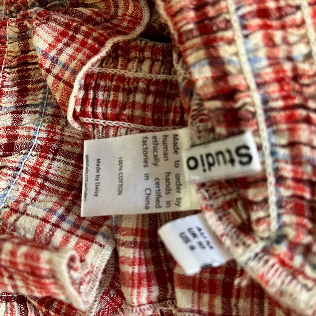Apres Studios STRAWBERRY Plaid Ruched Top Size M.