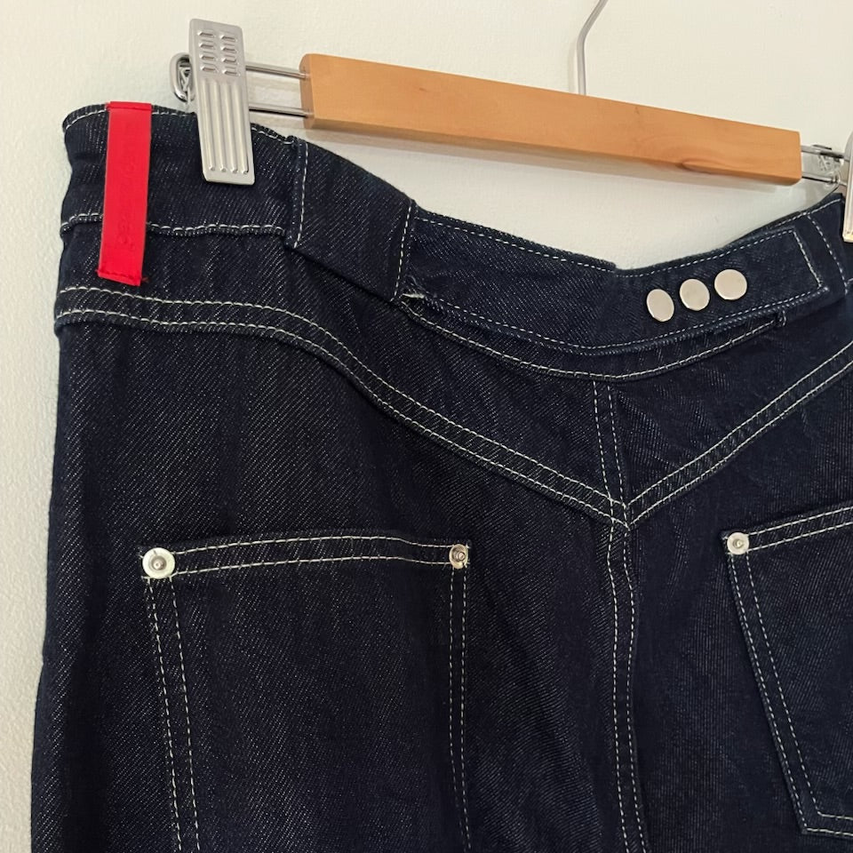 Peachy Den PAMELA TUCK Jeans in Raw Indigo Size L.