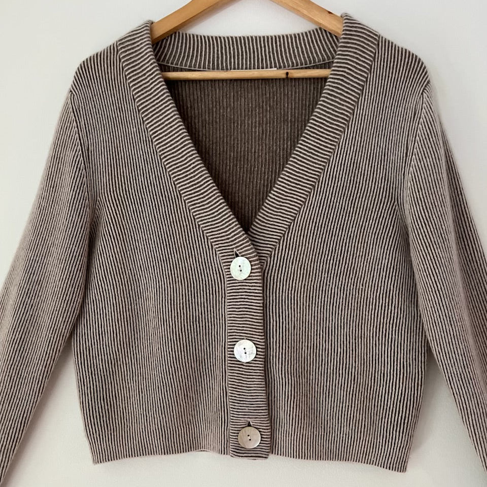 Marle SAWYER Cardigan Size 10.