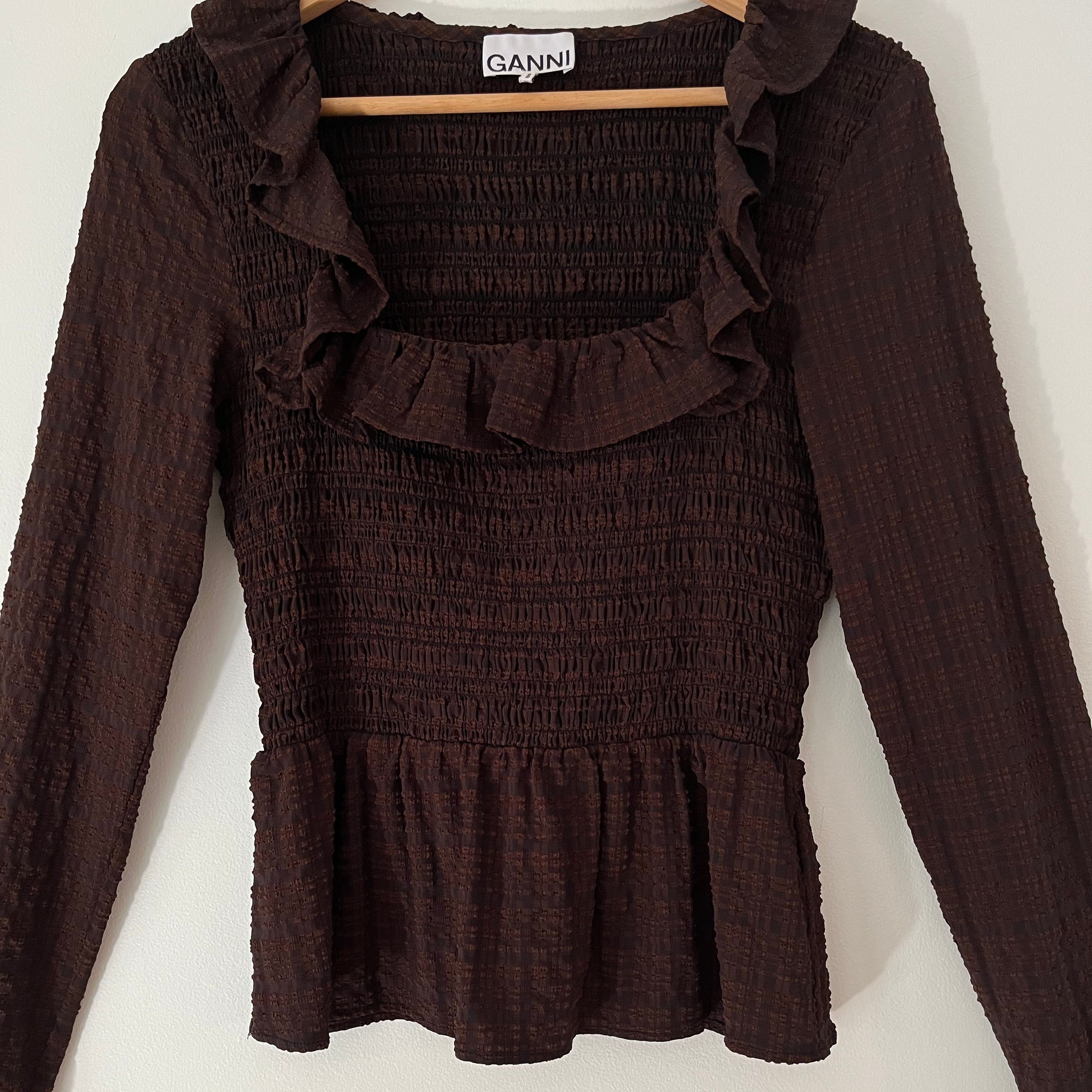 Ganni Smocked Seersucker Blouse in Chicory Coffee Size 36/S.