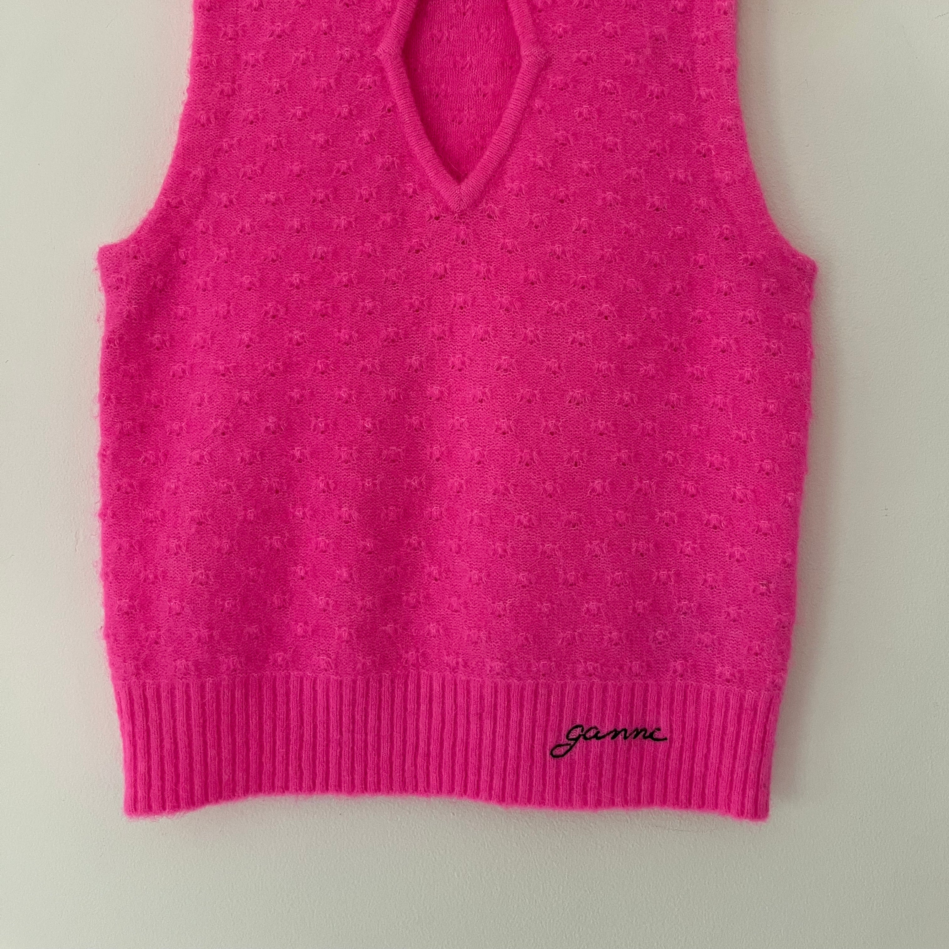Ganni SLEEVELESS Wool Top in Sugarplum.