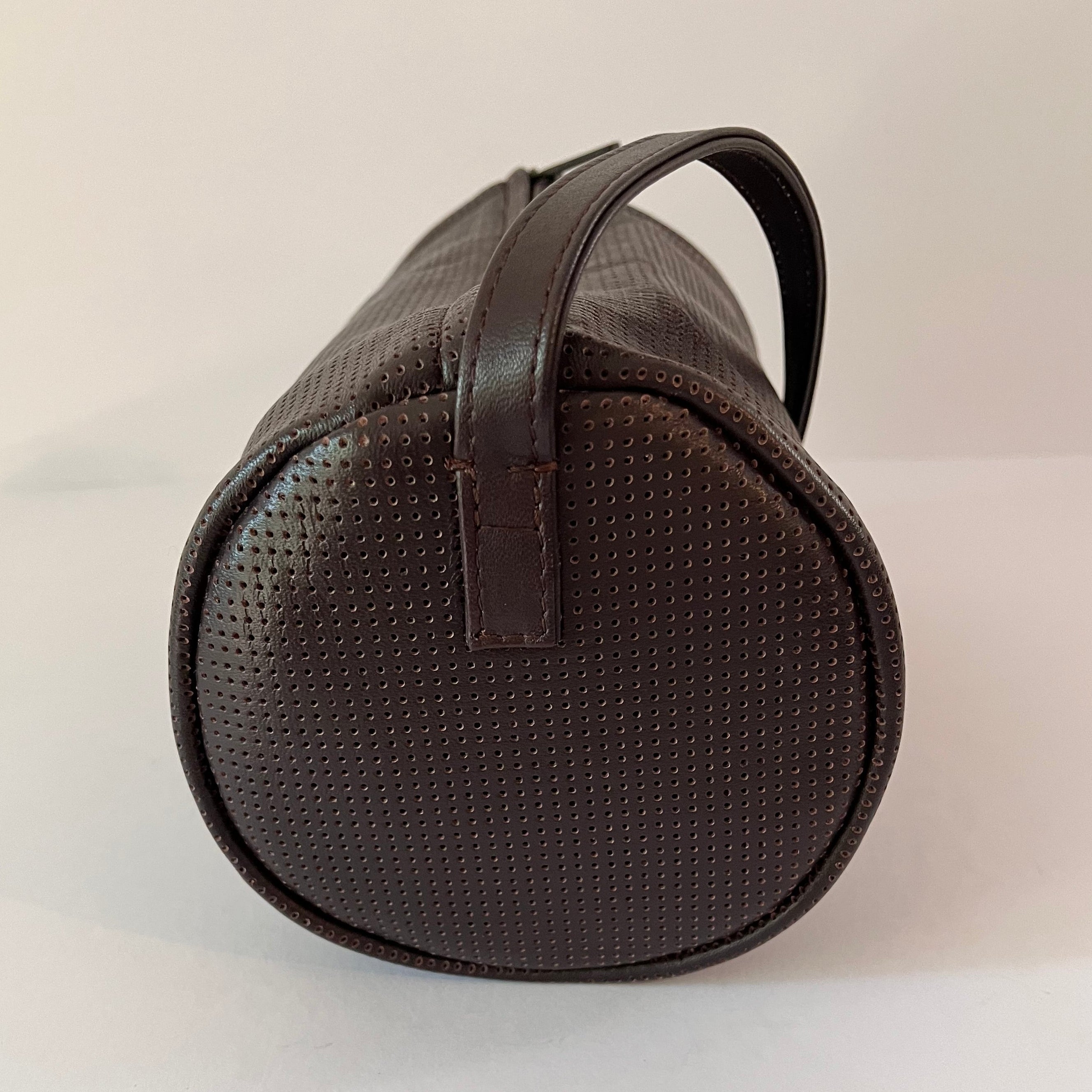 St Agni CONNOLO Perforated Shoulder Bag in Dark Cherry.