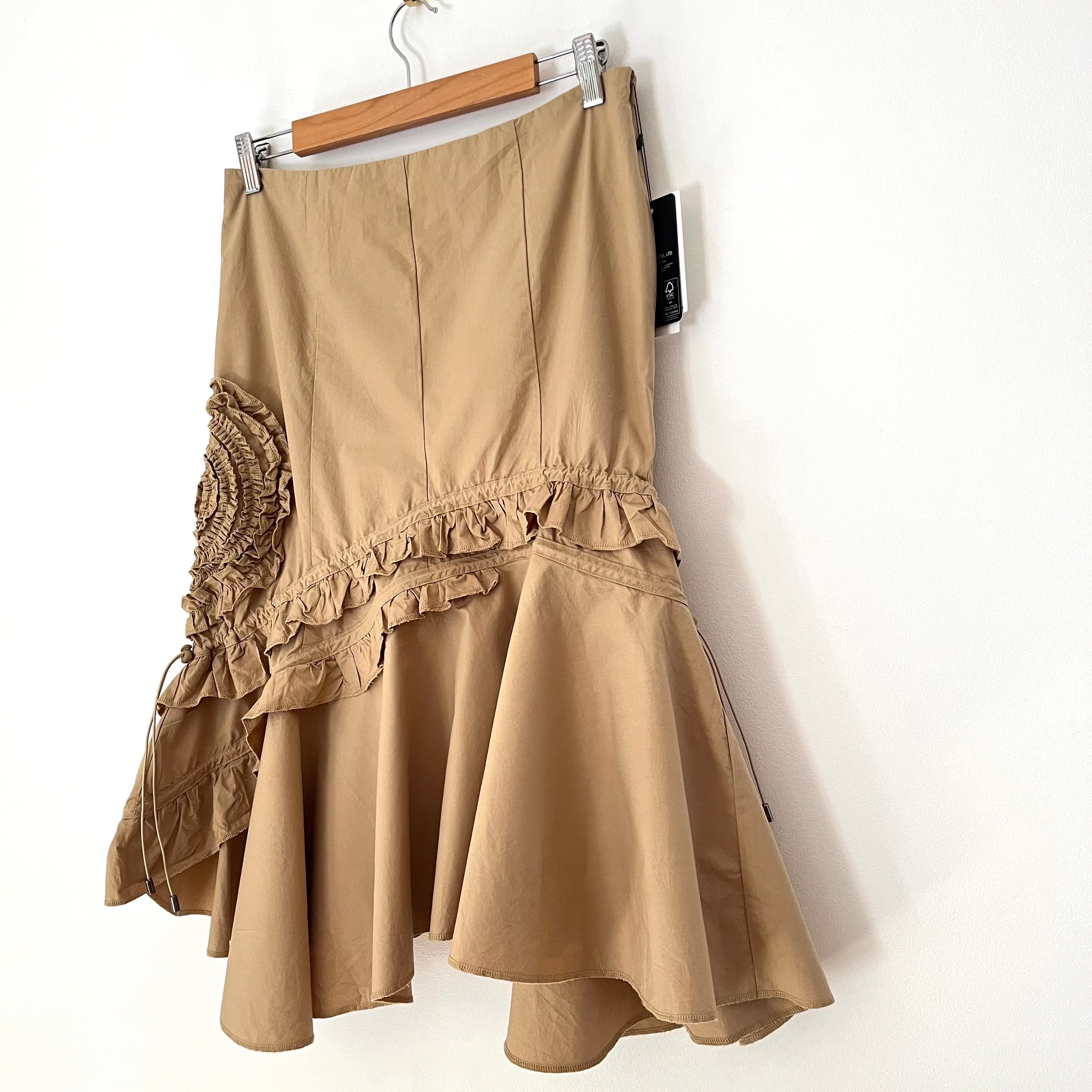 Sculptor BNWT Ruffle Trim Midi Skirt in Beige Size M.