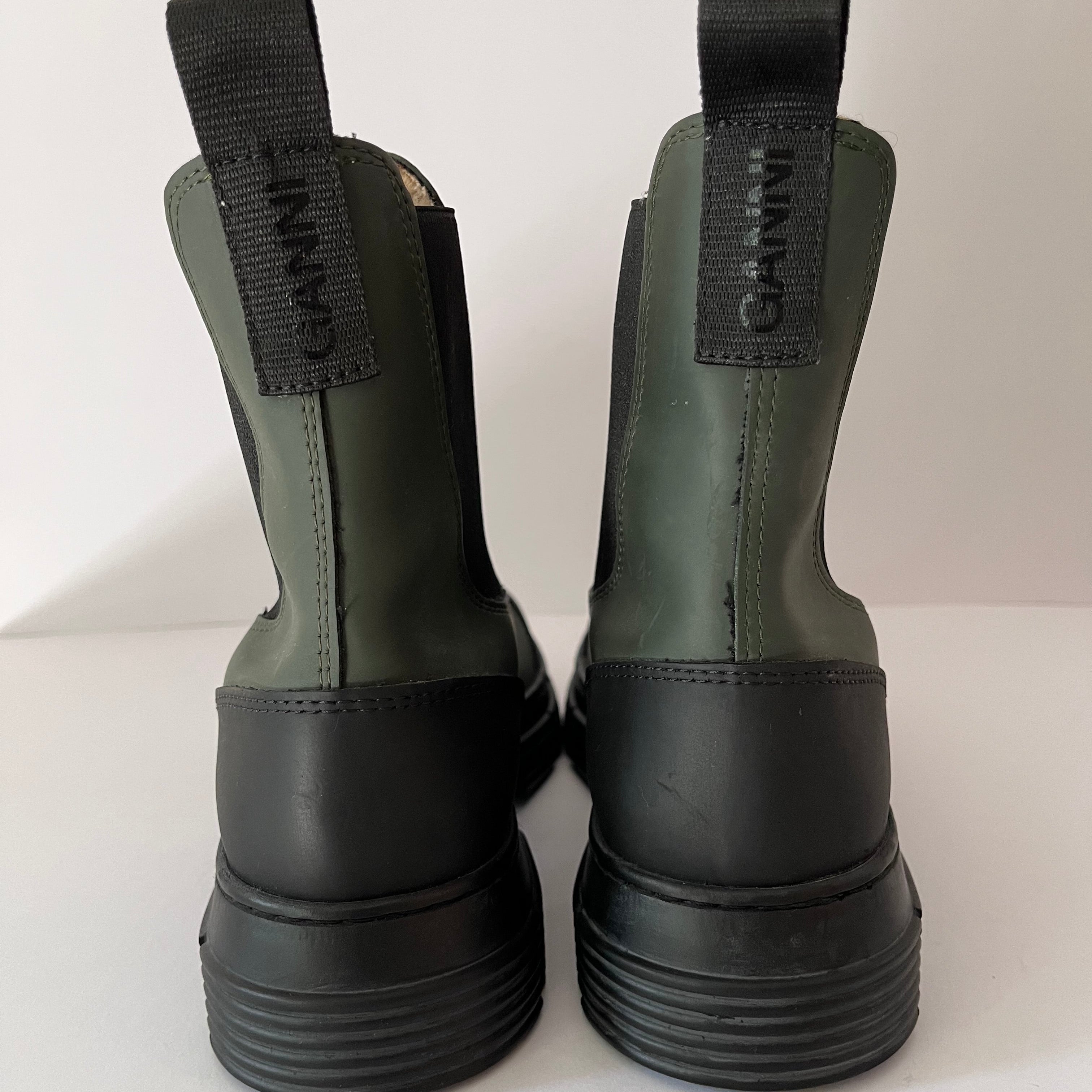 Ganni Faux Fur Lined/Rubber Chelsea Boot In Forest Night Size 37/AU6.