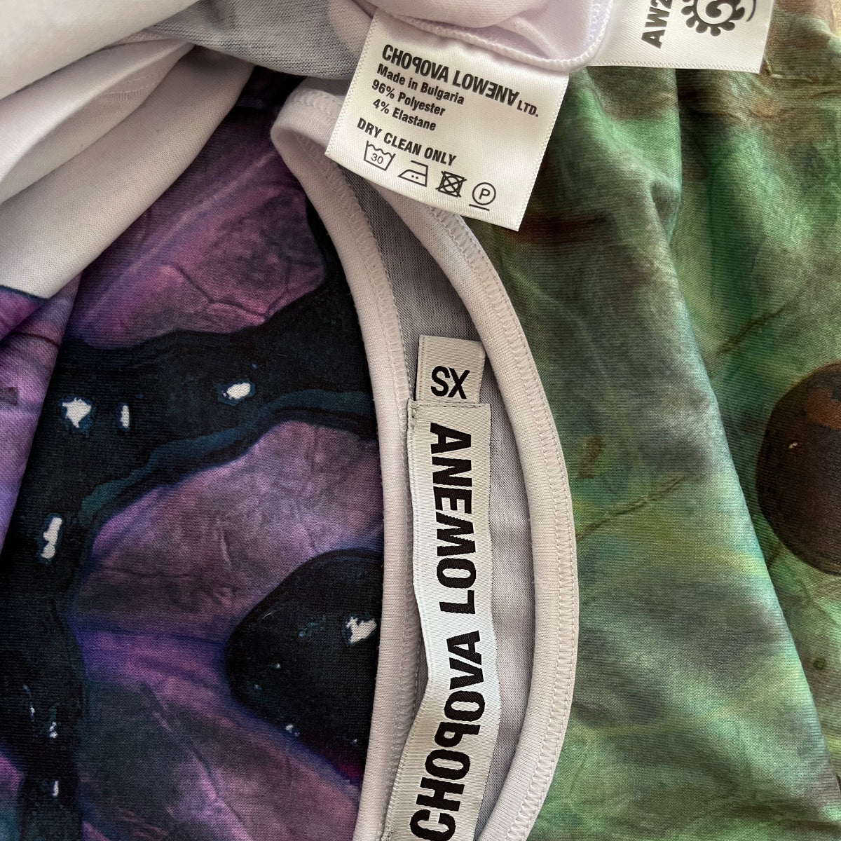 Chorpova Lowena WHITE SALAD SPIN T-shirt Size XS.