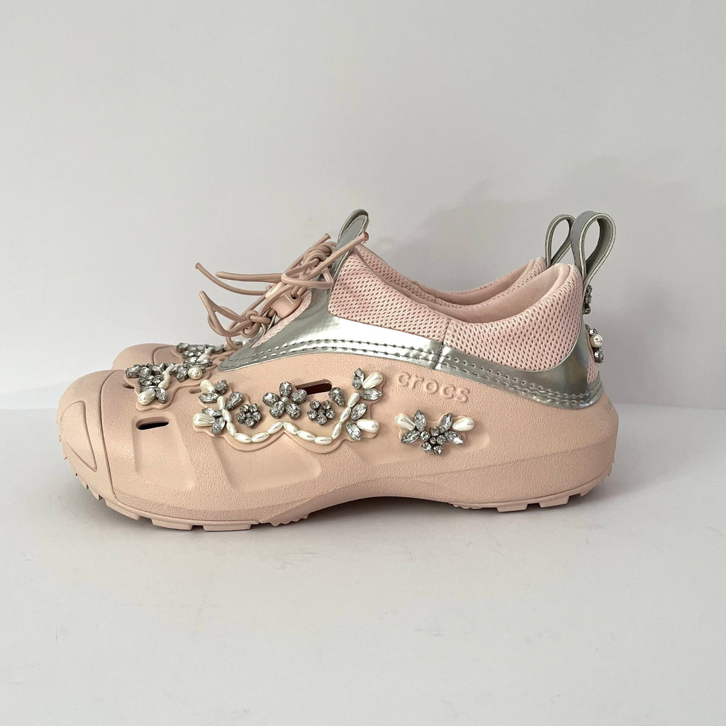 Simone Rocha x Crocs QUICK TRAIL Clogs in Quartz.