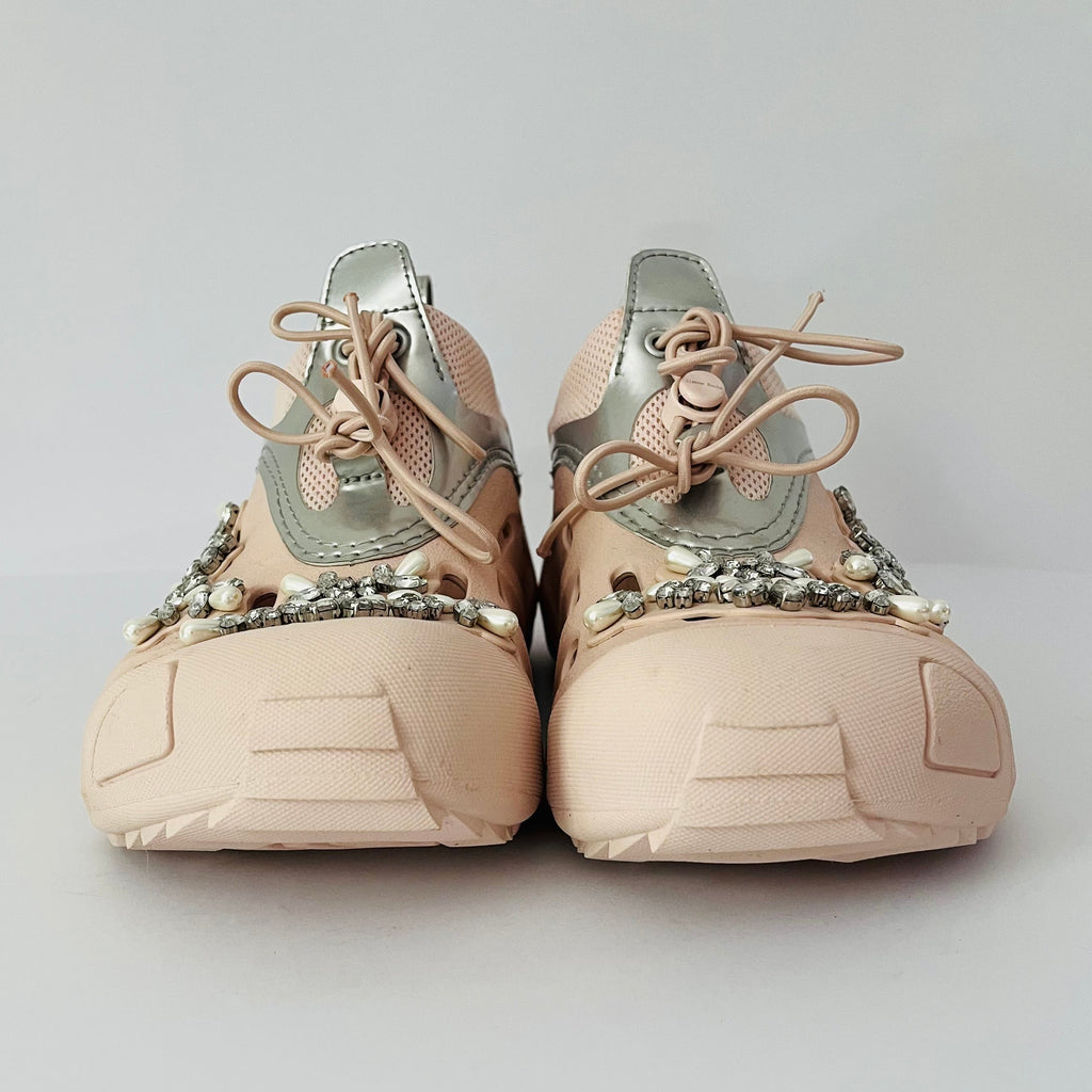 Simone Rocha x Crocs QUICK TRAIL Clogs in Quartz.