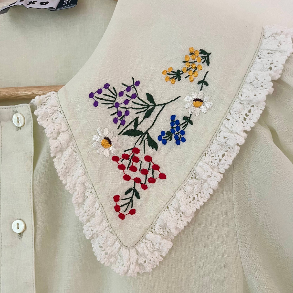 Rixo DALLAS Embroidered Blouse Size 10.