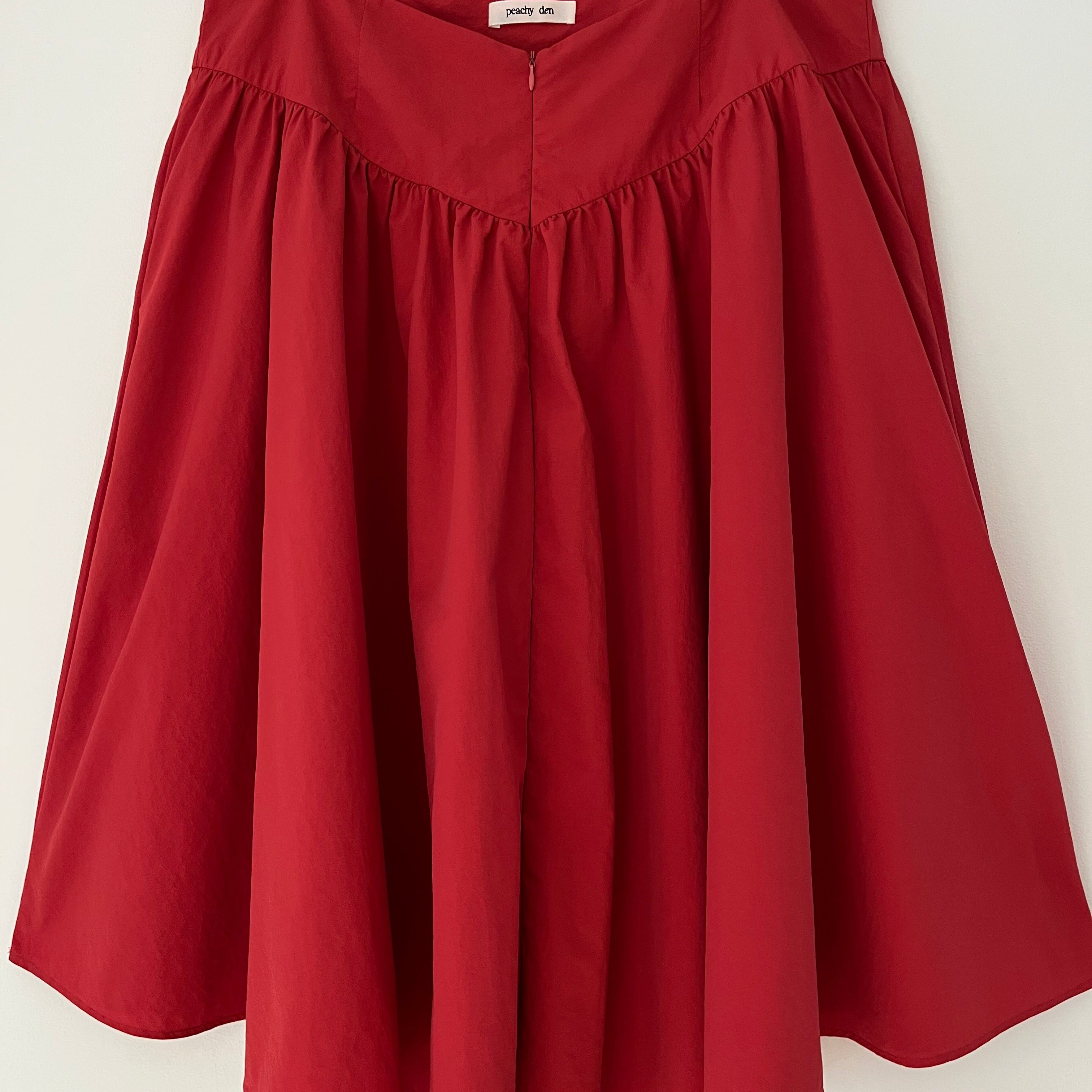 Peachy Den DEBA Skirt in Tomato Size XXL.