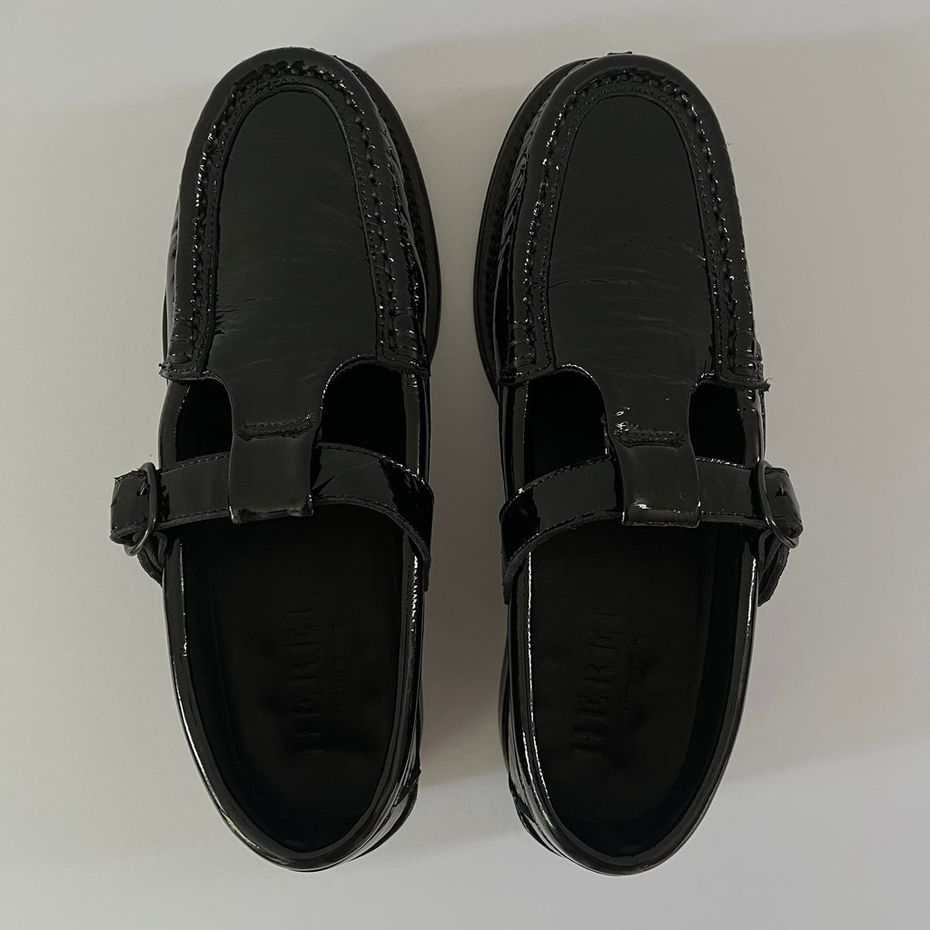 Hereu ALBER CRINKLE GLOSSY T-Bar Loafers Size EU38.