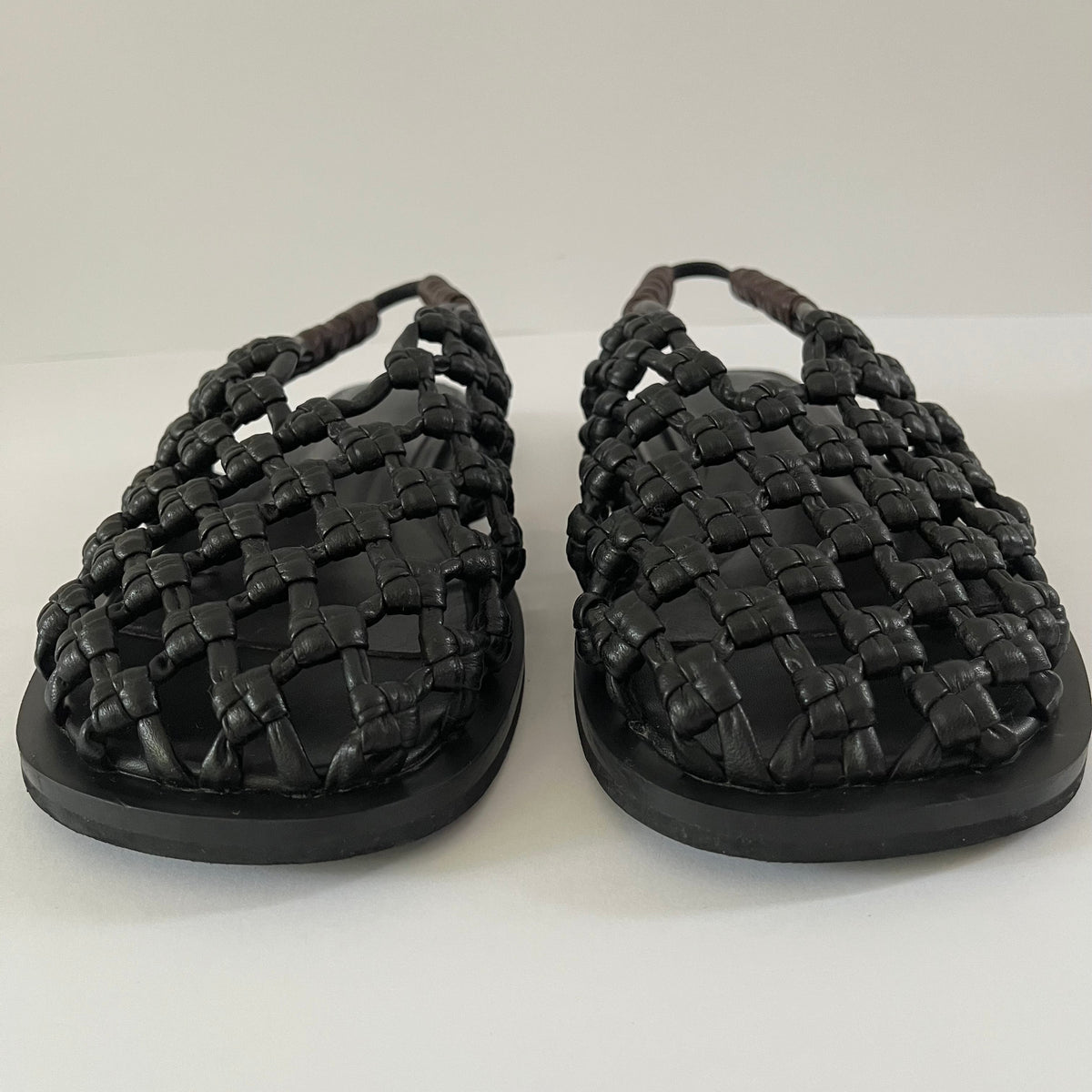 Alias Mae ELKI Sandal Flats Size 37.