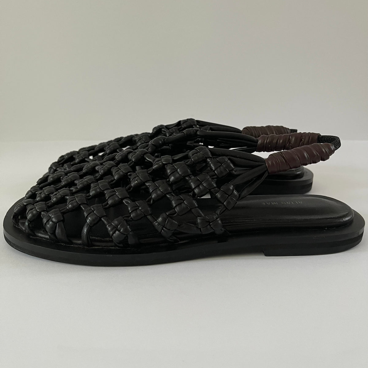 Alias Mae ELKI Sandal Flats Size 37.