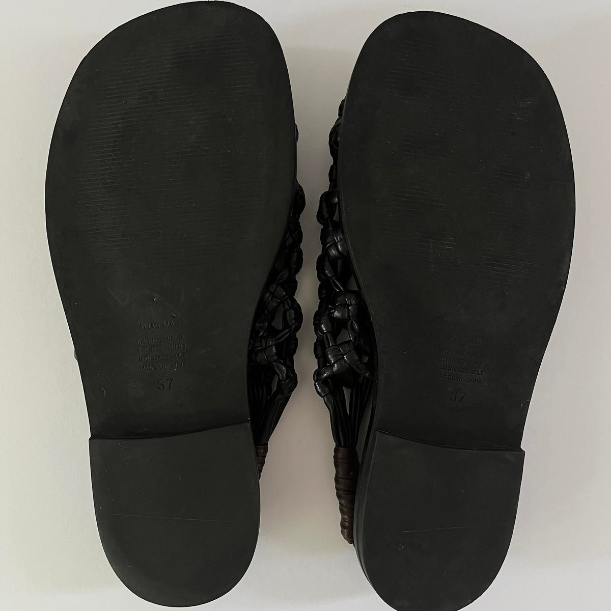 Alias Mae ELKI Sandal Flats Size 37.