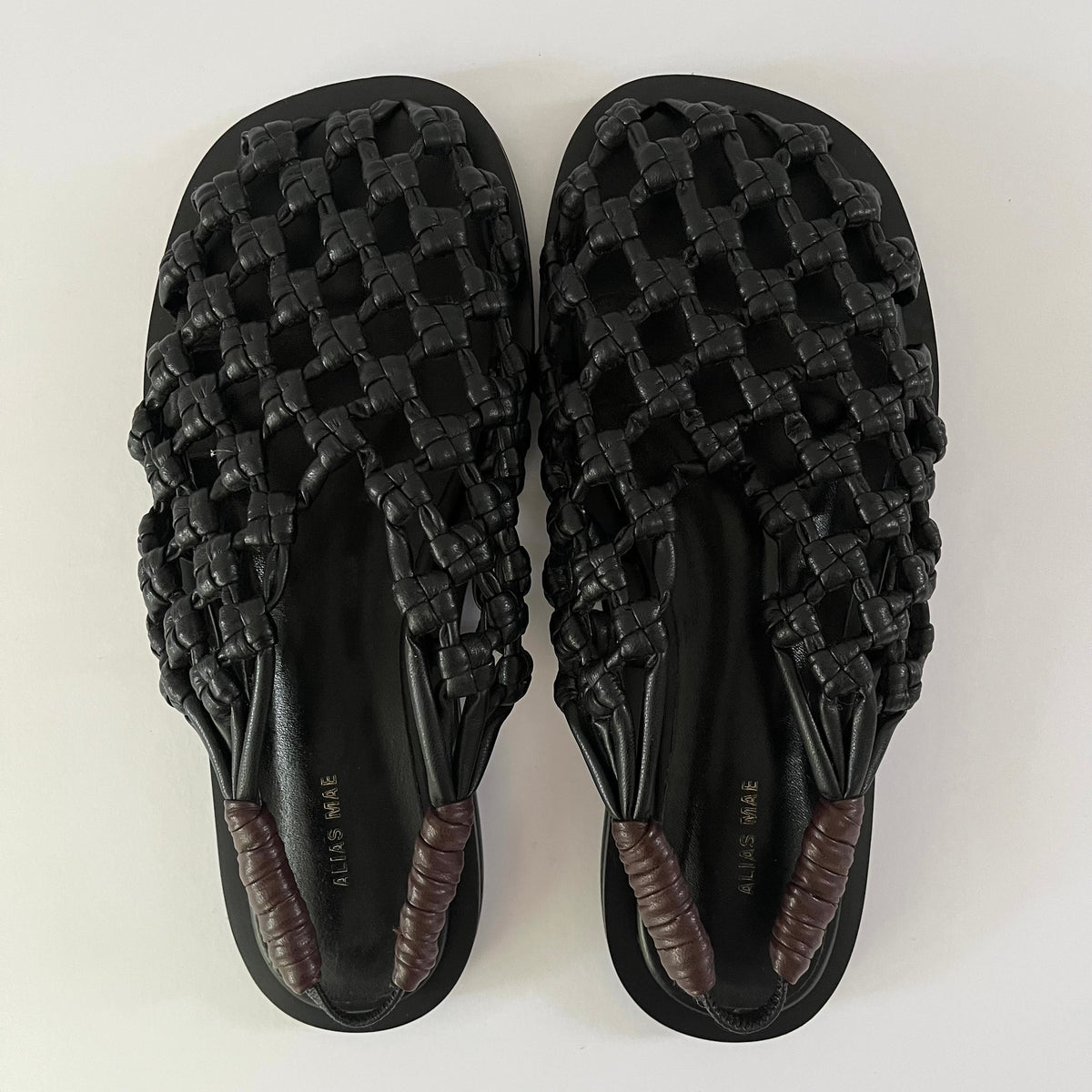 Alias Mae ELKI Sandal Flats Size 37.