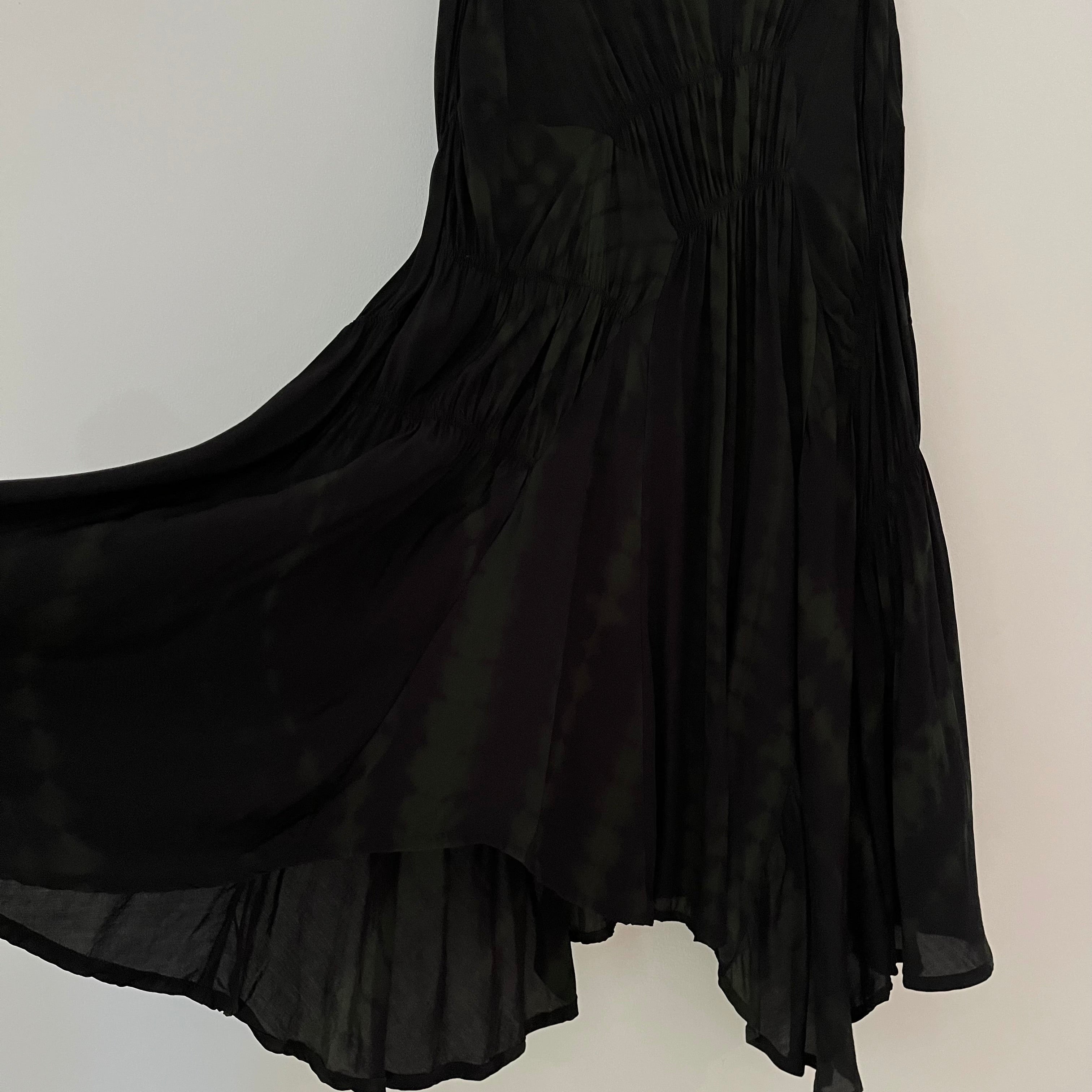 Alpha60 RAVEN Skirt in Black/Moss Size M.