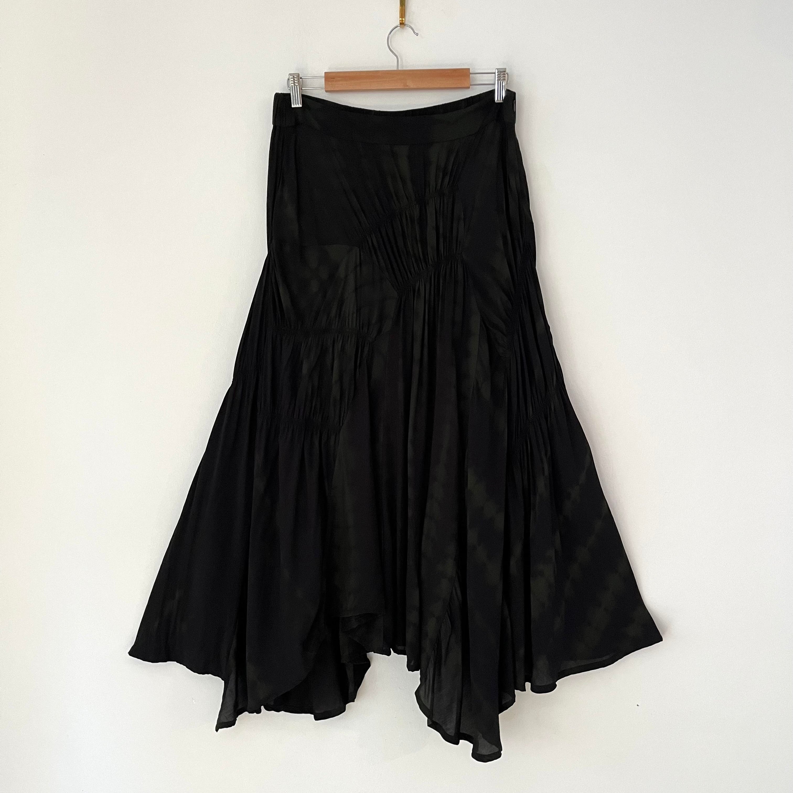 Alpha60 RAVEN Skirt in Black/Moss Size M.