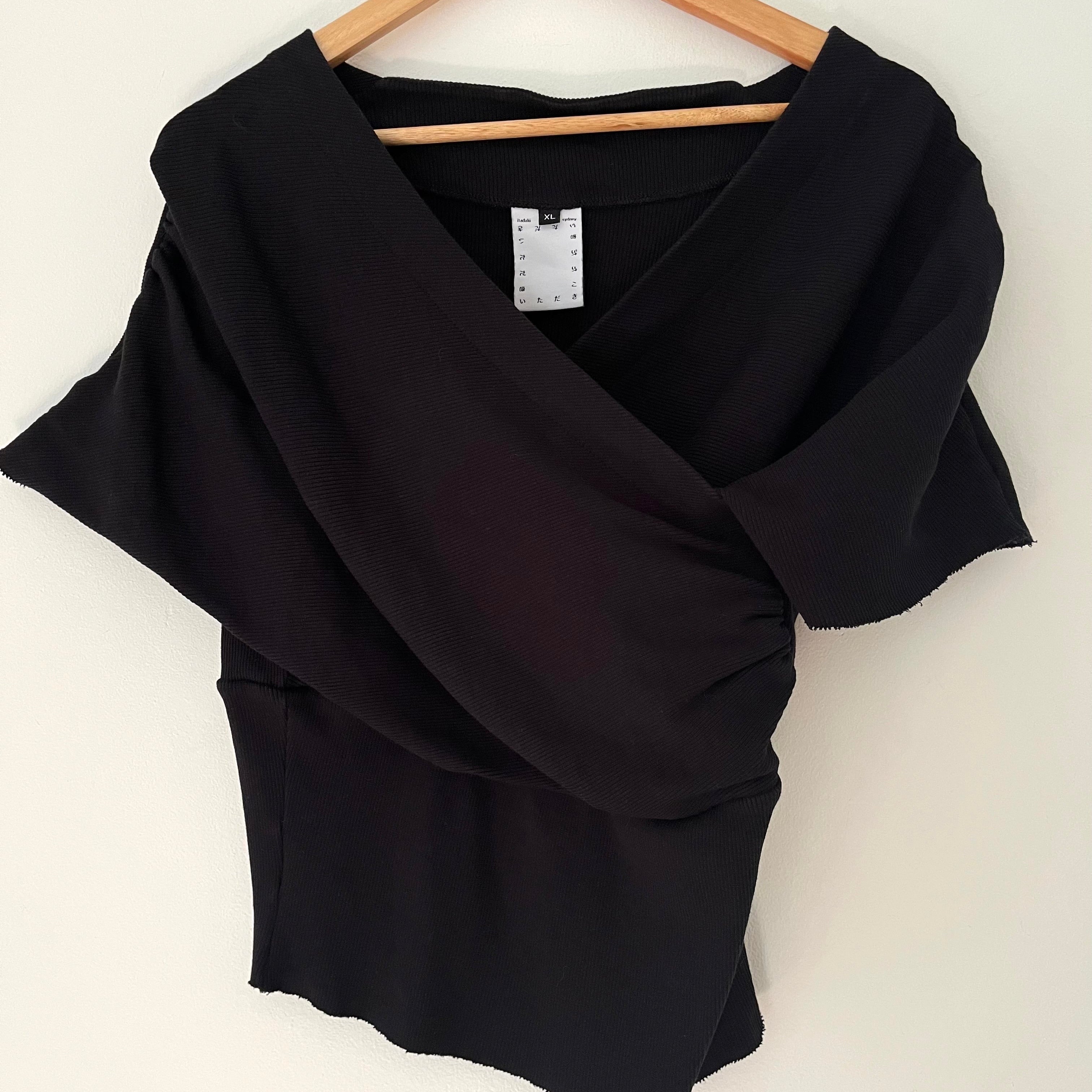 ITADAKI Kimono Ribbed Top in Black Size XL.